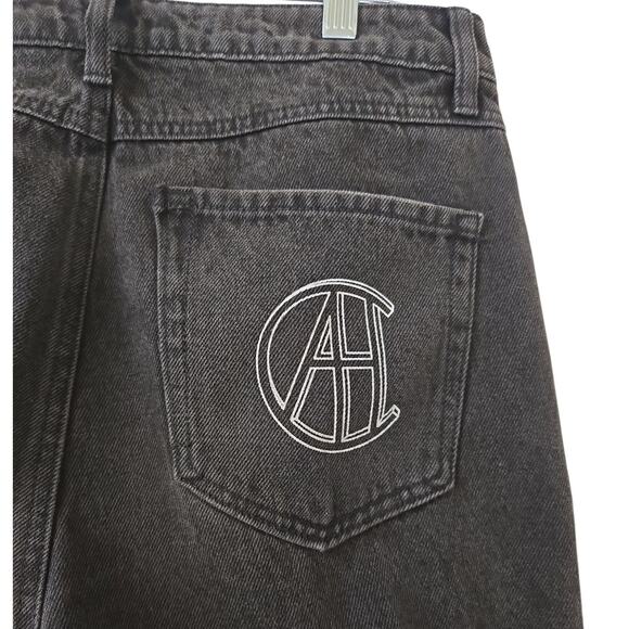 Forever 21 Women’s Embroidered Hem Black‎ Jeans – Size 27 (US 4) - Picture 5 of 6